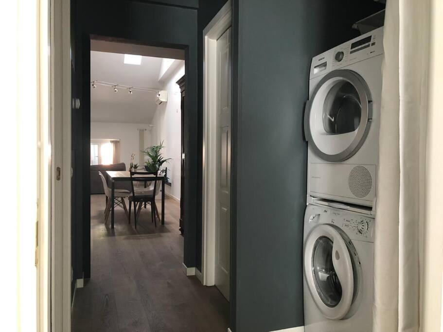 Modern And Cosy Arco Della Pace Apartment